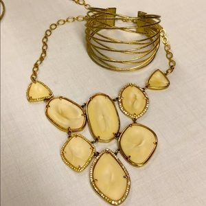 Gold Bracelet and necklace Lot